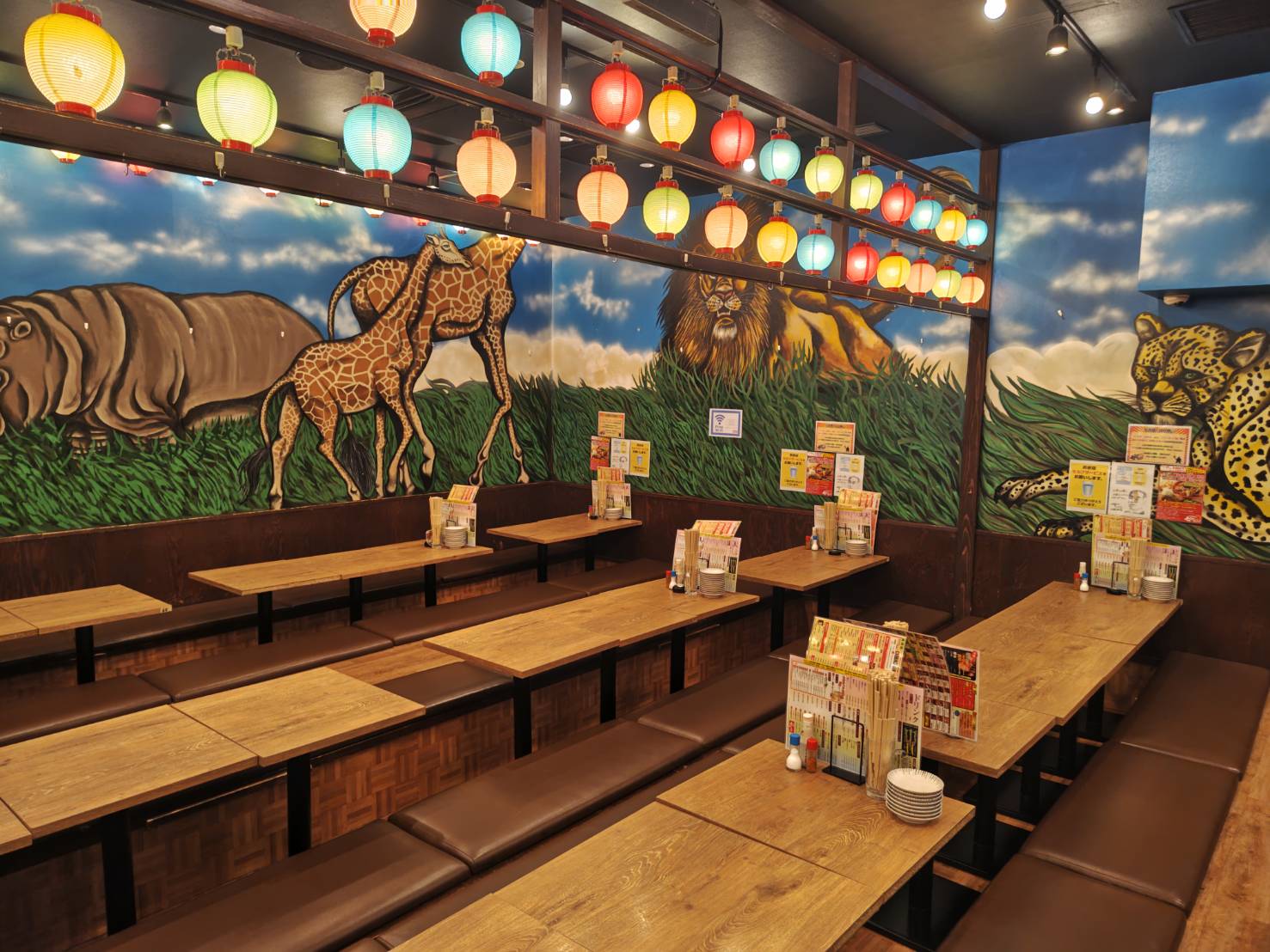 ちばチャン上野アメ横店内観1